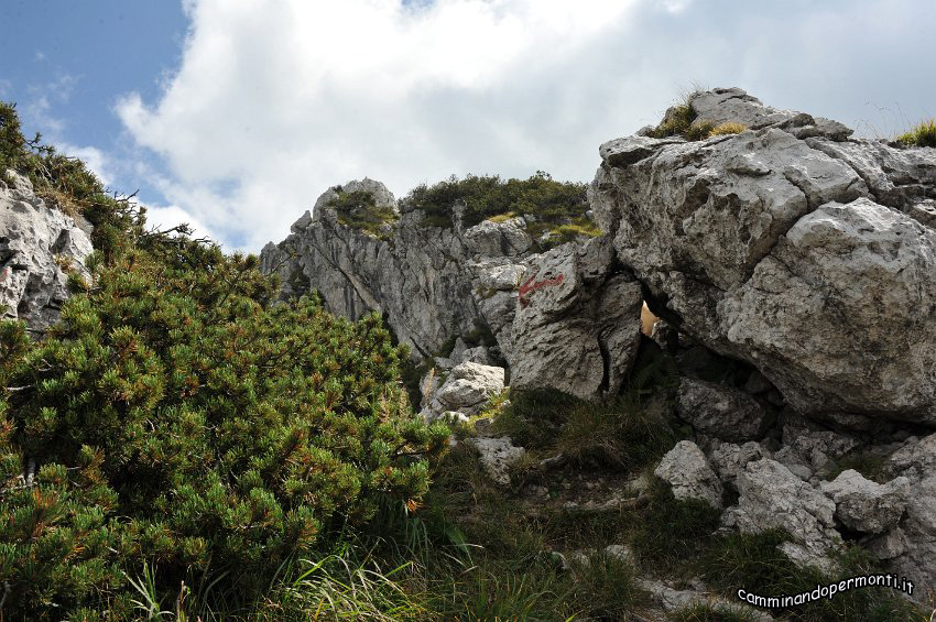 098 Periplo e vetta Monte Alben la Croce.JPG